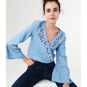 Aeropostale Womens Blue Denim Floral Embroidered Bell Sleeve Wrap‎ Top Small